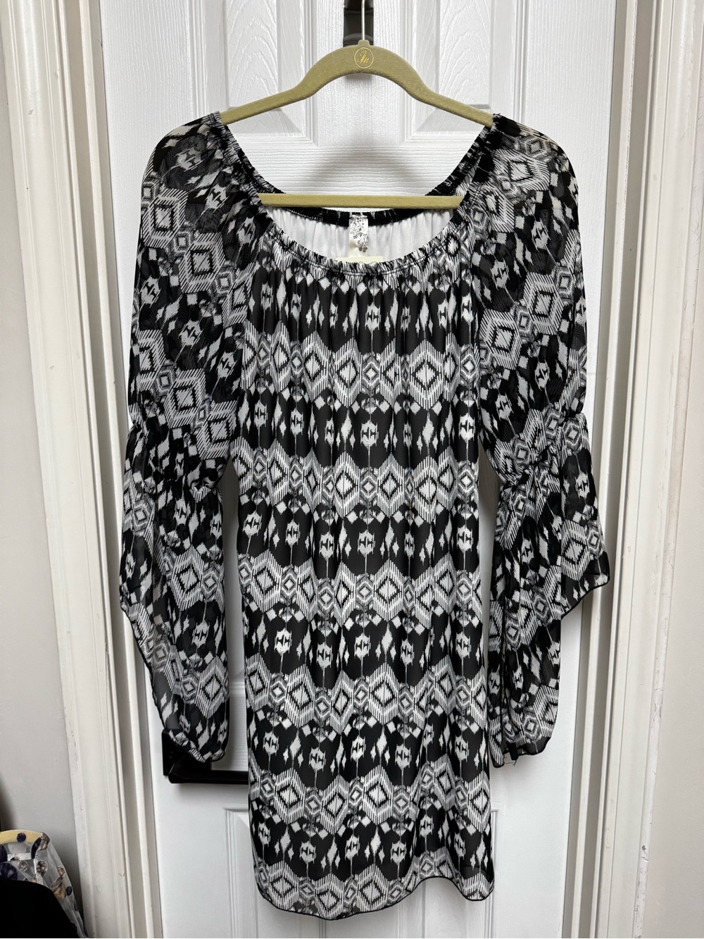 Black & White Patterned Mini Dress - Casual Peasant Style